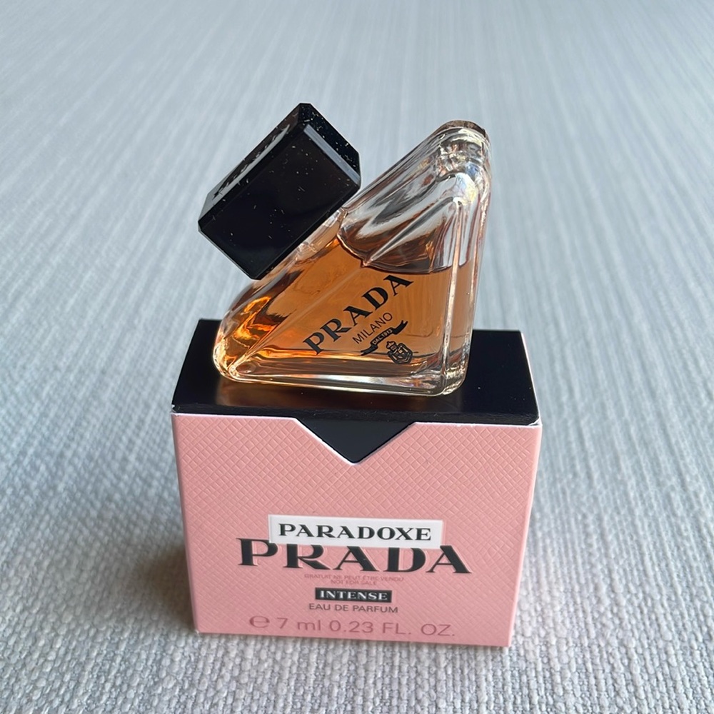 Prada paradoxe intense miniature in box